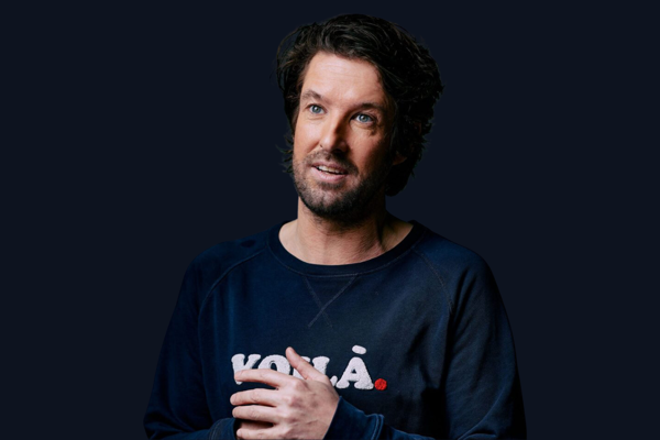 Energie, interactie en scherpte op het podium – de kracht van Peter van Drunen