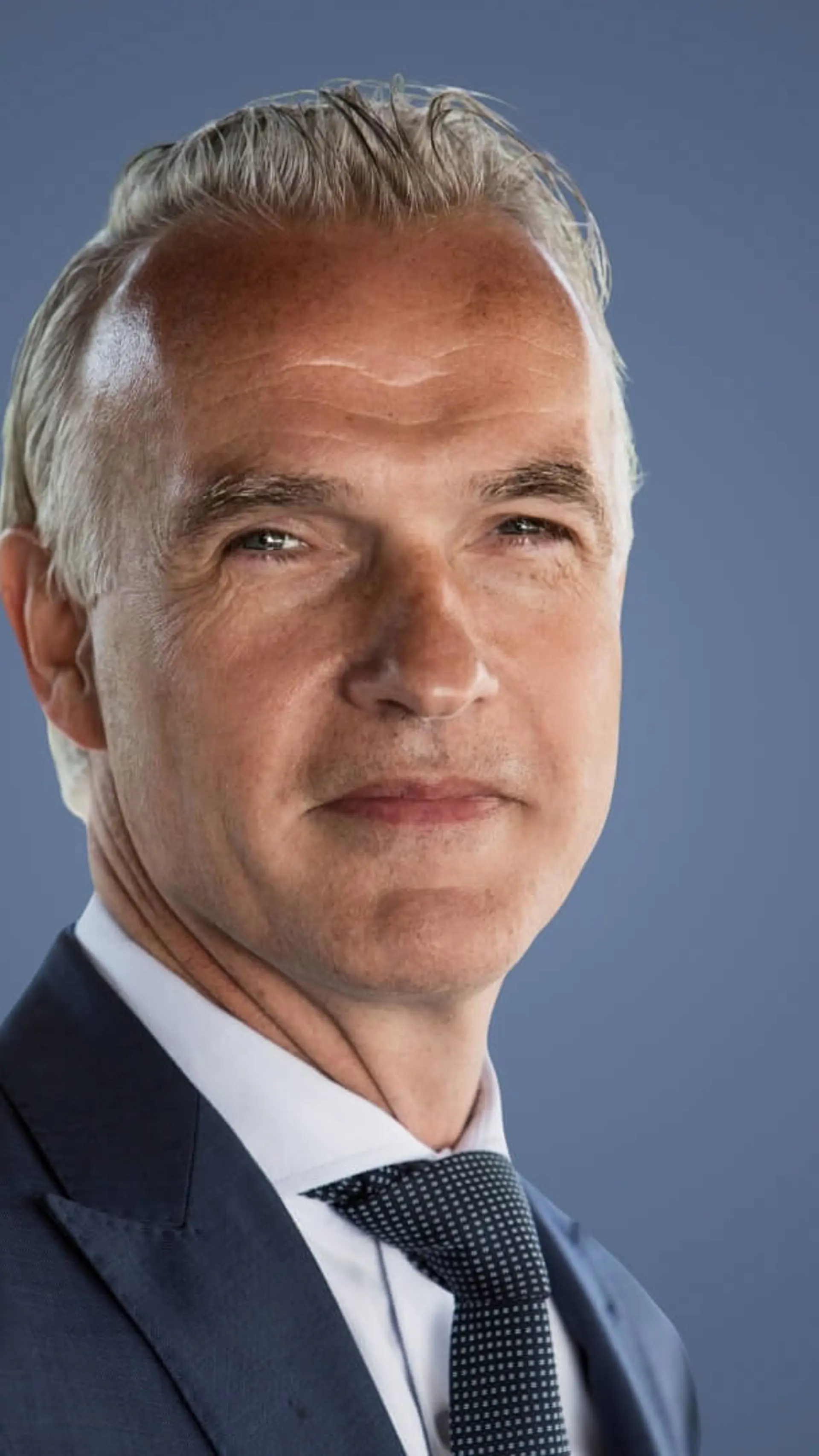 Barry ter Voert - <p data-path-to-node="10">Voormalig airline executive en commercieel strateeg met dertig jaar internationale ervaring in winstoptimalisatie, klantbeleving en complexe samenwerkingen.</p>