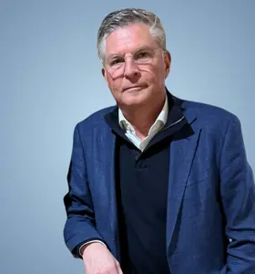 Martin van Geel - Voormalig profvoetballer en topbestuurder deelt krachtige lessen over leiderschap, stress, meer uit mensen halen en menselijk gedrag in een wereld vol druk.