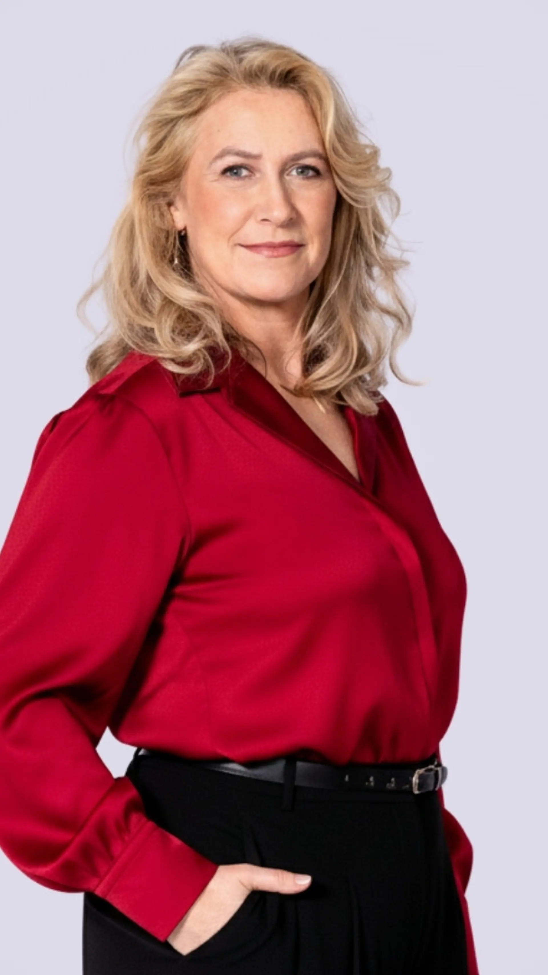 Arianda Schepens - No-nonsense spreker en ondernemer. Met haar opleidingsinstituut al jaren op een rij beoordeeld tot beste van Nederland.