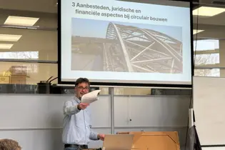 Gerard Vos als dagvoorzitter over circulair bouwen en slopen