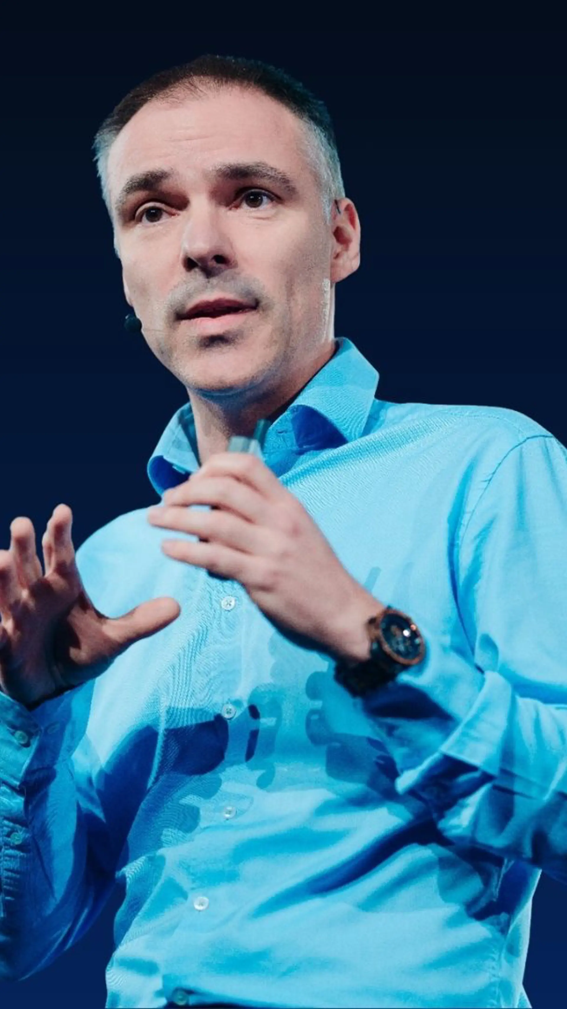 Stijn Ilsen - <p>Ruimtevaartingenieur en storyteller die complexe innovatie vertaalt naar inspirerende lessen over leiderschap, teamwork en gedurfd denken.</p>