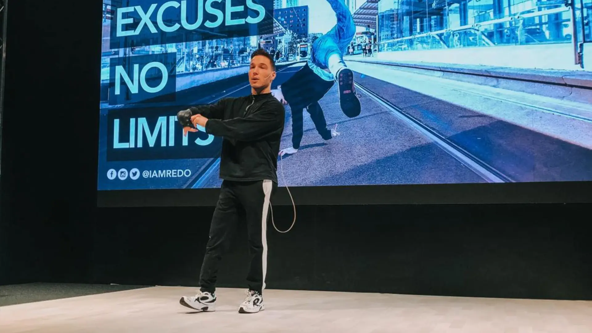 Redouan Ait Chitt - <p class="p1">Breakdancer en inspirator die met storytelling en live performance laat zien hoe mindset, veerkracht en inclusie ruimte geven aan groei.</p>