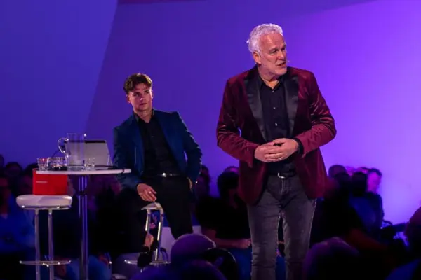 Samen slimmer vooruit: hoe AI-duo Wouter de Vries en Sonny de Leeuw organisaties helpt groeien