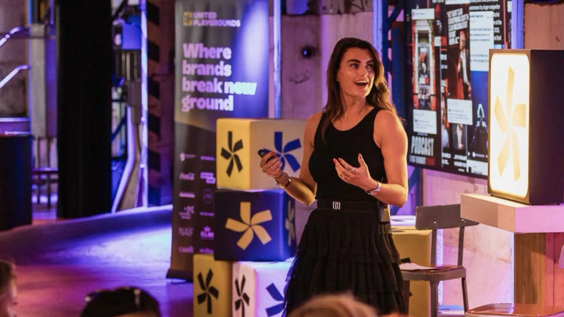 Evelien de Klerk - <p>Datastrateeg en keynote speaker die organisaties helpt betere beslissingen te&nbsp;nemen door data, AI en menselijk gedrag met elkaar te verbinden.</p>