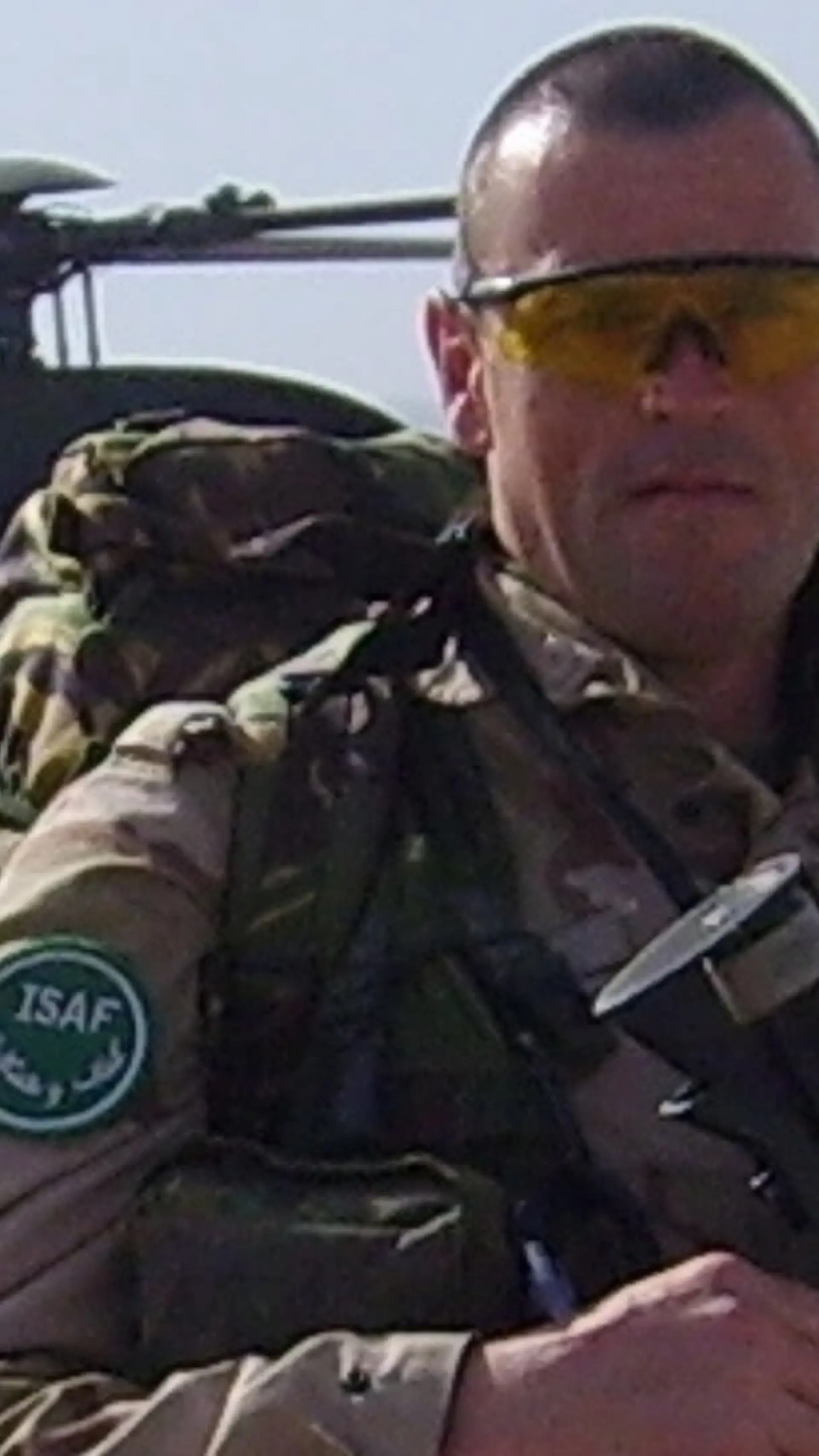 Rob Querido - <p data-start="2103" data-end="2331">Officier, strateeg en crisisexpert met 40 jaar ervaring die leiders inspireert met inzichten uit complexe operaties en tools voor krachtige besluitvorming.</p>