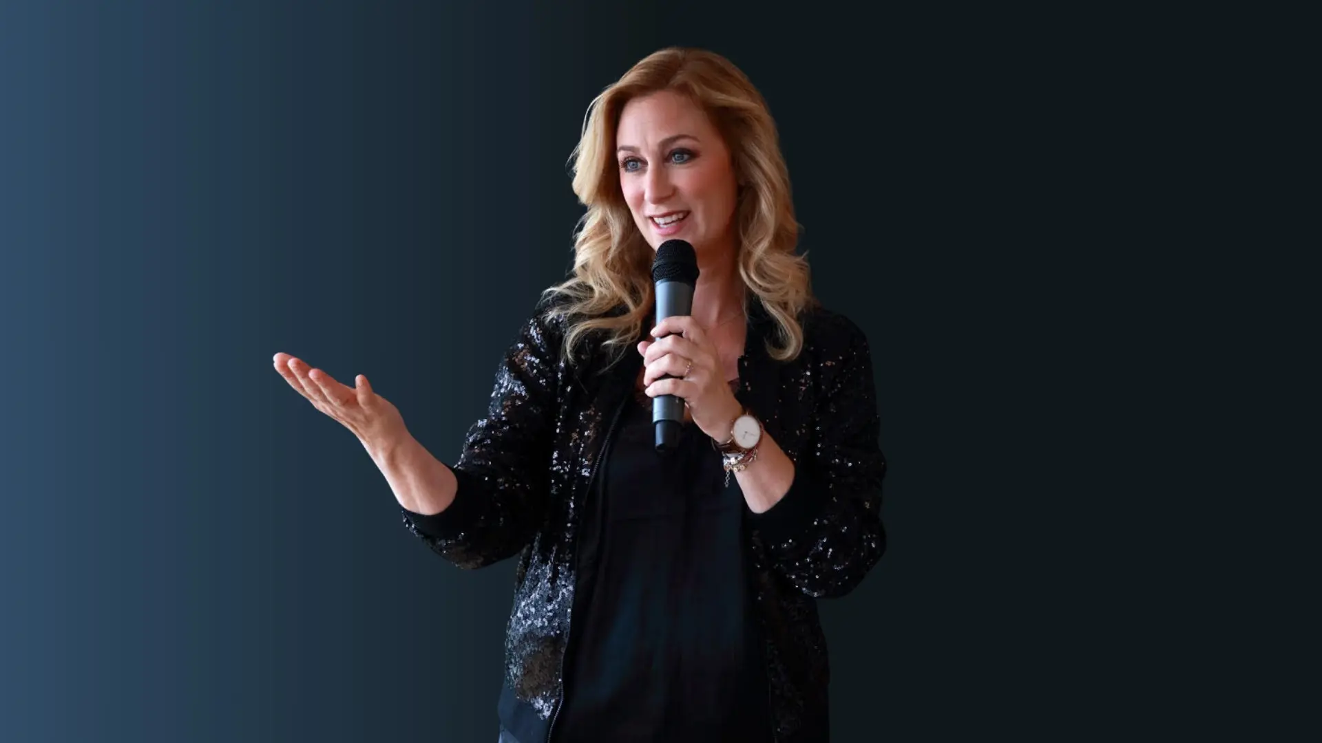 Fabienne de Vries - <p>Presentatie-expert en coach met 20 jaar ervaring in presenteren en 10 jaar als coach, gespecialiseerd in sales pitches en presentatievaardigheden.</p>