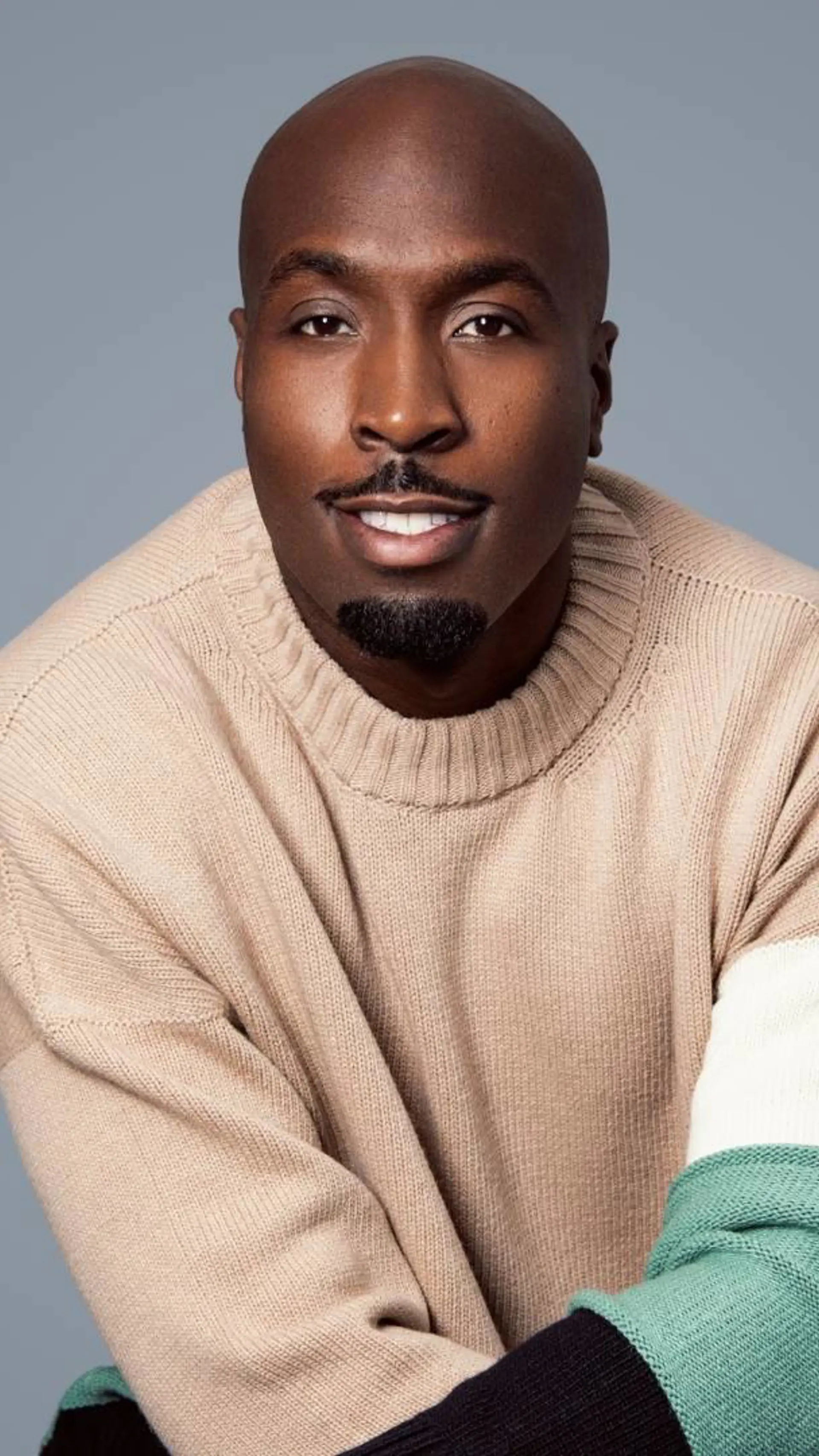 Fernando Halman - <p data-pm-slice="1 1 []">Radio-dj, presentator en podcasthost. Hij brengt energie, inspiratie en media-inzichten die je publiek motiveren om met positiviteit hun doelen na te jagen.</p>