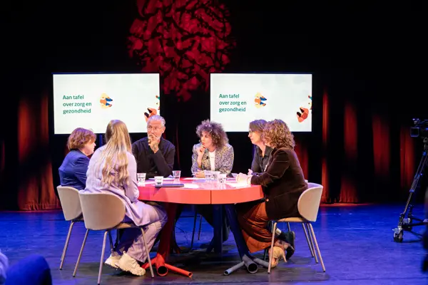 Zichtbaarheid met betekenis: hoe Raja Felgata verhalen richting geeft