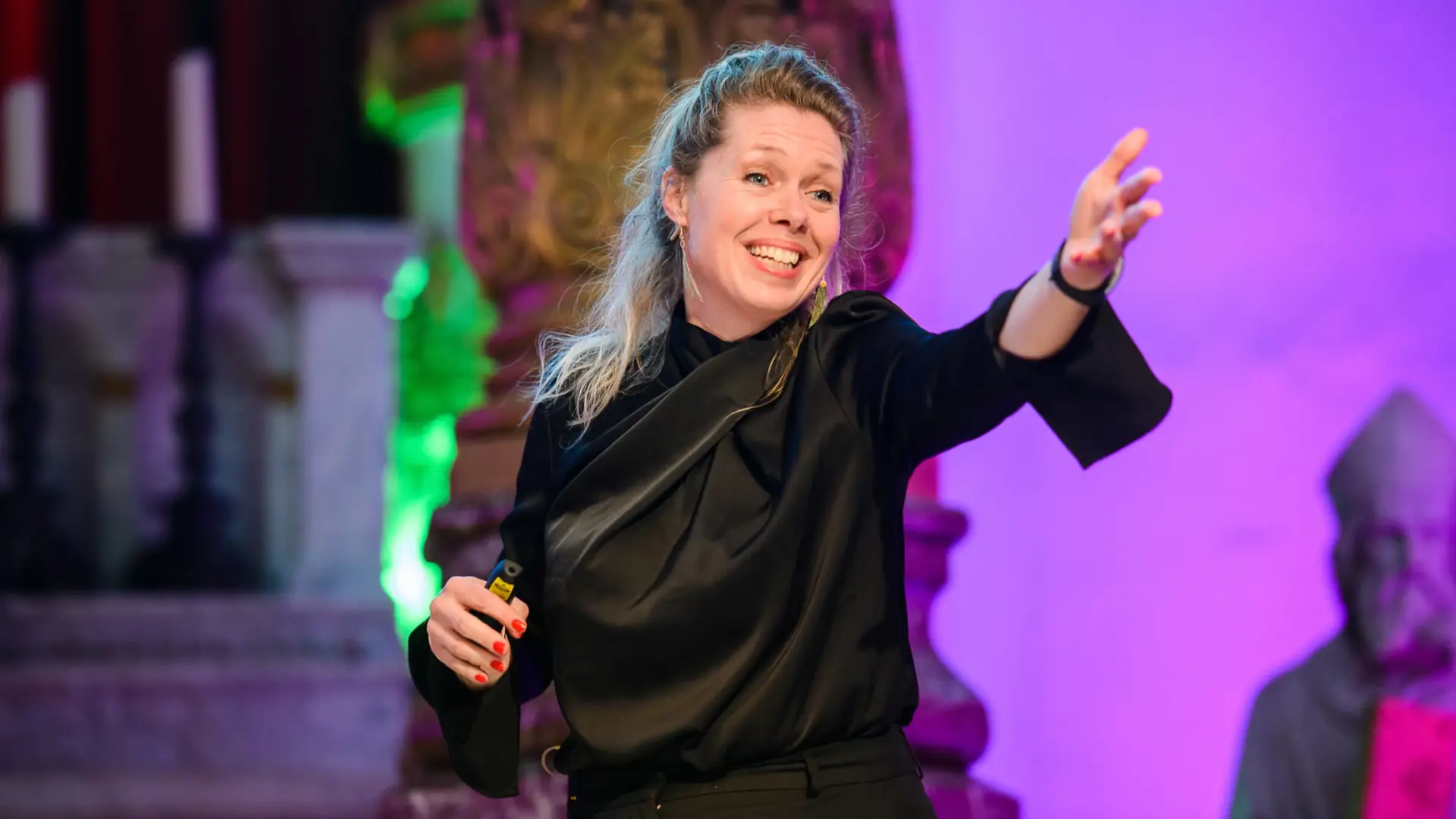 Suzan Kuijsten - <p class="" data-start="816" data-end="934">De stress-socioloog die laat zien hoe stress geen probleem hoeft te zijn, maar een bron van energie, focus en groei kan worden.</p>