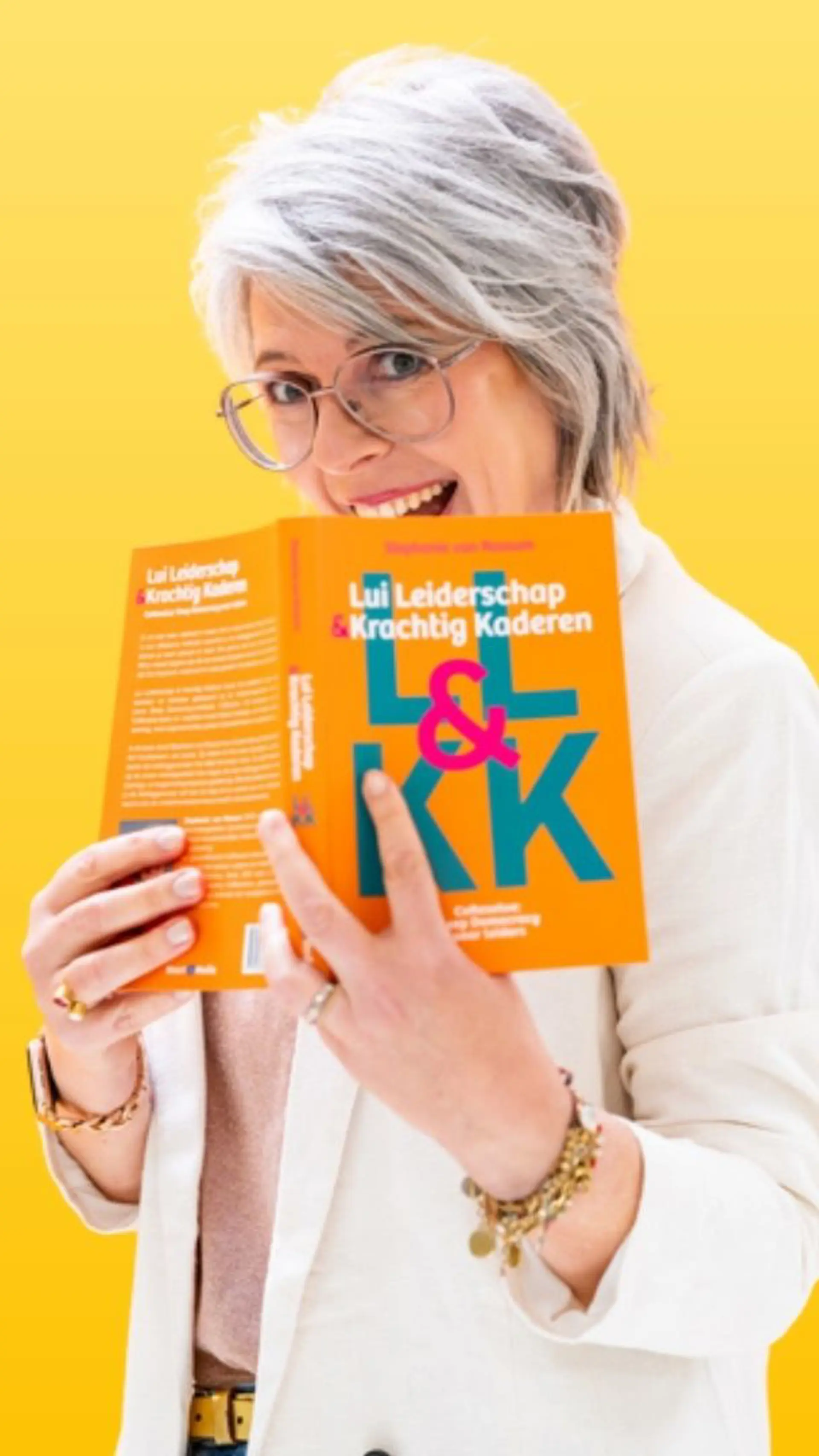 Stephanie van Rossum - <p>Spreker, trainer en auteur die leiders helpt minder hard te werken en meer impact te maken door anders te luisteren, leiden en kaderen.</p>