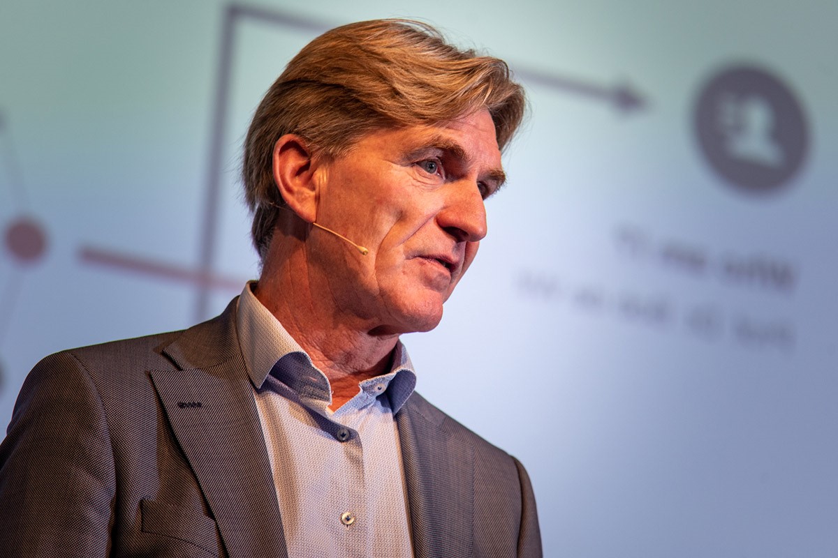 Bob de Wit - <p data-start="1725" data-end="1860">Emeritus hoogleraar, strateeg en toekomstdenker die AI, ASI, klantbehoefte en menselijke intelligentie vertaalt naar nieuw leiderschap.</p>