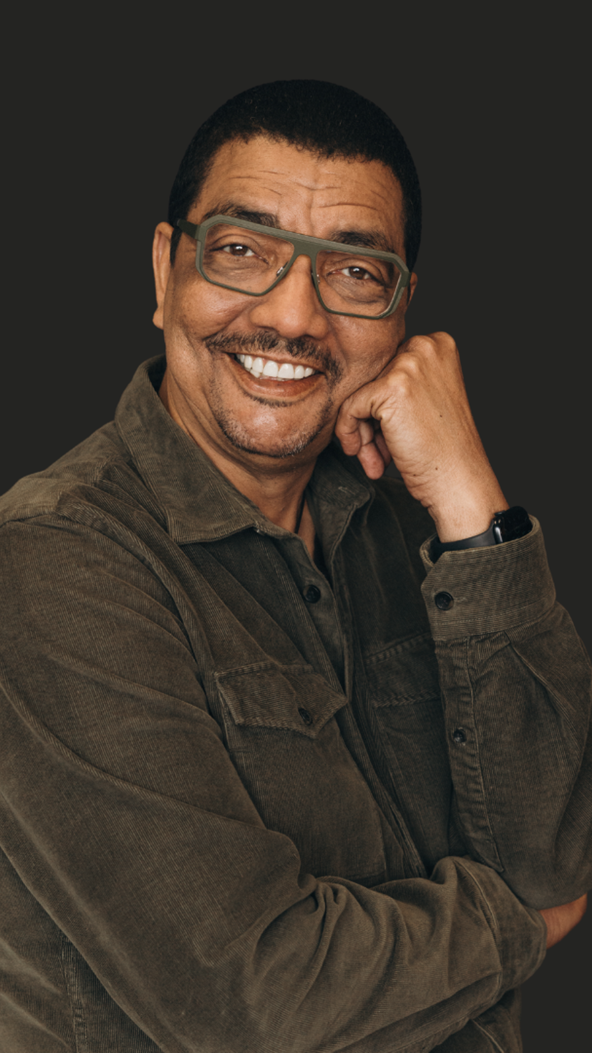 Jörgen Raymann - <p data-start="710" data-end="831">Comedian, presentator en inspirerend spreker die met humor en inzicht spreekt over leiderschap, inclusie en persoonlijke groei.</p>
