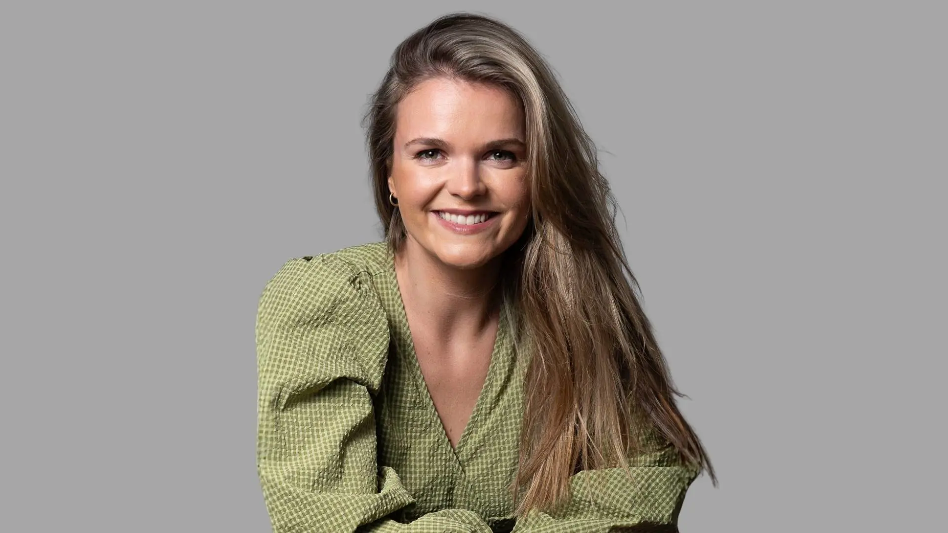 Stephanie Verstraten - <p>Presentatrice, actrice en ervaren moderator met een brede zakelijke en creatieve achtergrond die elk event tot leven brengt.</p>
