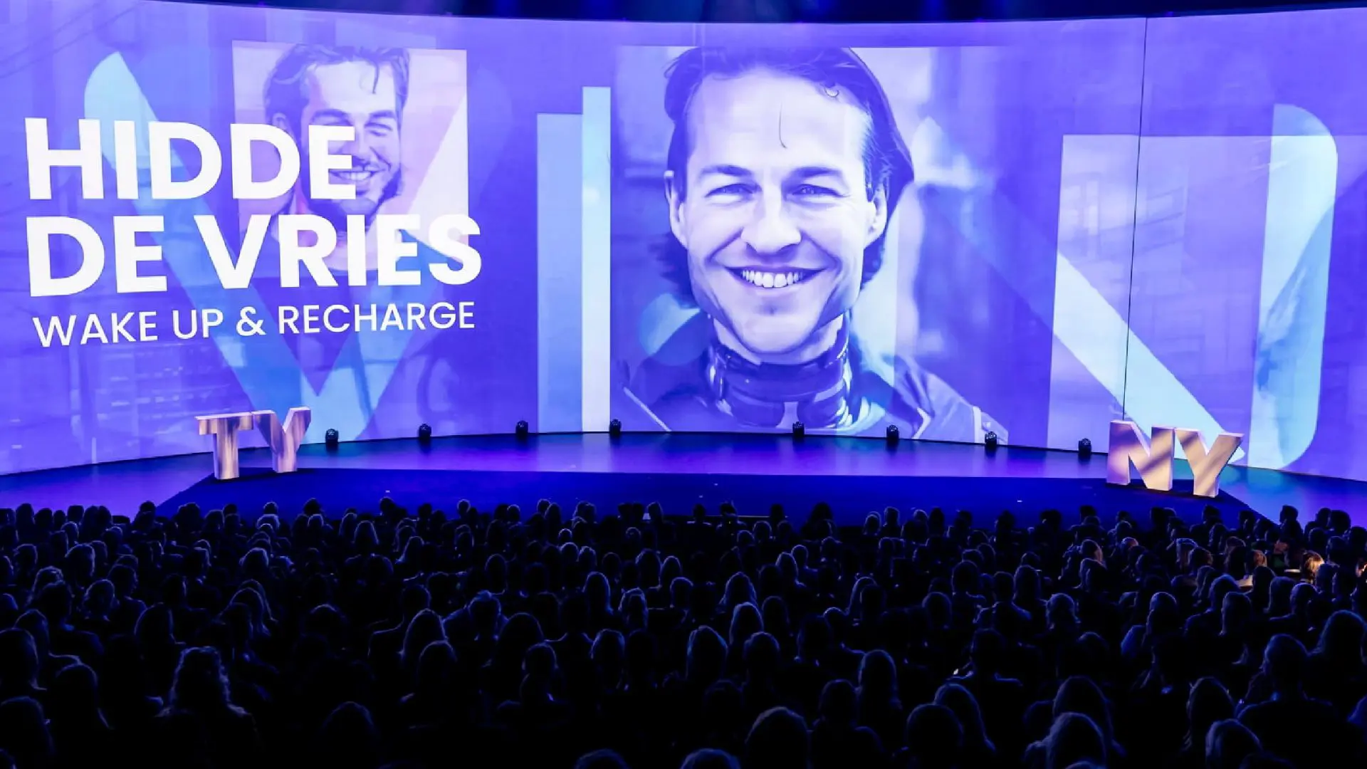 Hidde de Vries - <p data-pm-slice="1 1 []">Expert op het gebied van gedragsverandering. Hij helpt organisaties energie, focus en prestaties duurzaam te versterken met vitale werkstructuren.</p>