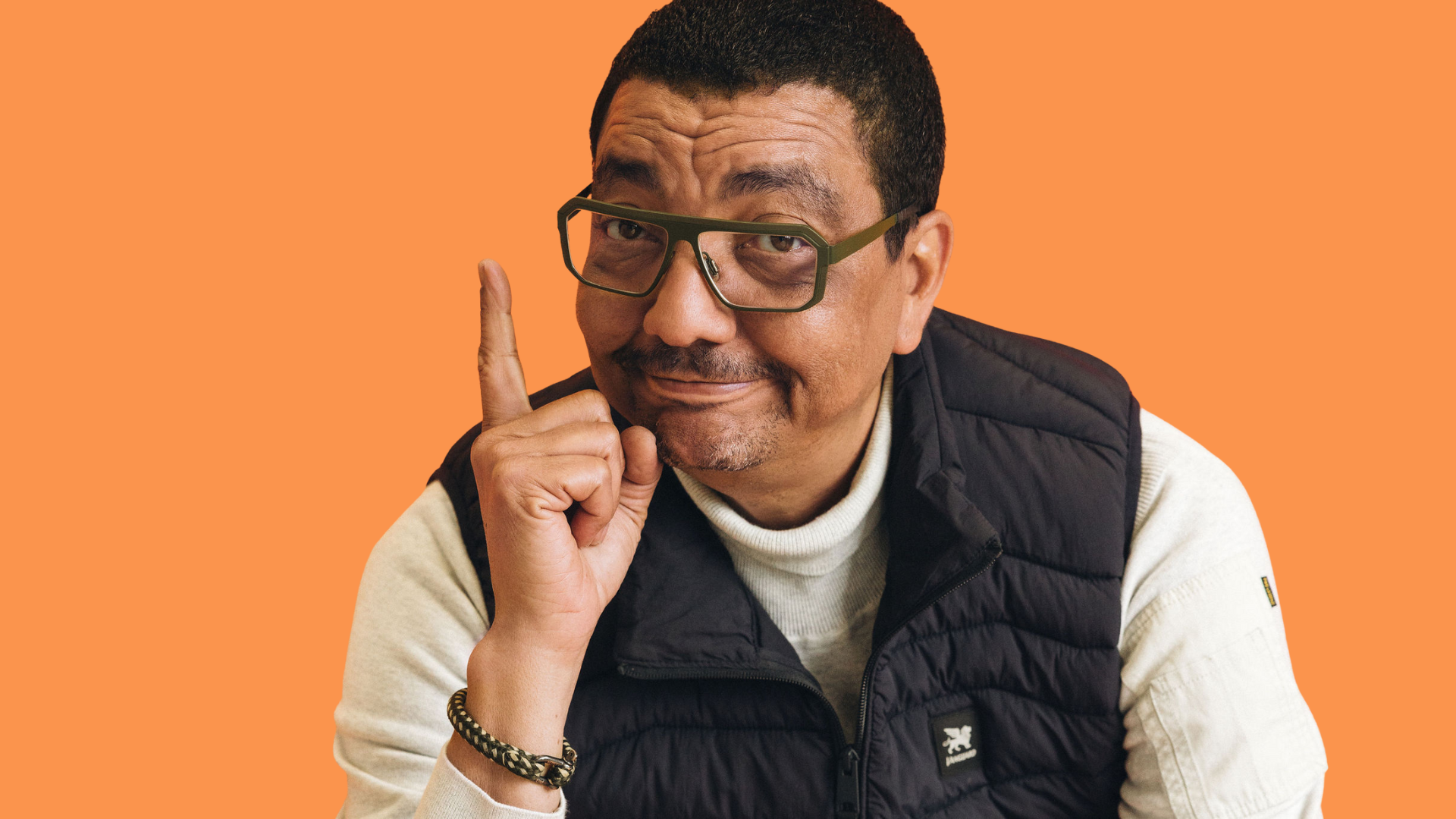 Jörgen Raymann - <p data-start="710" data-end="831">Comedian, presentator en inspirerend spreker die met humor en inzicht spreekt over leiderschap, inclusie en persoonlijke groei.</p>