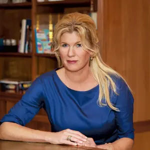 Marga Hoek