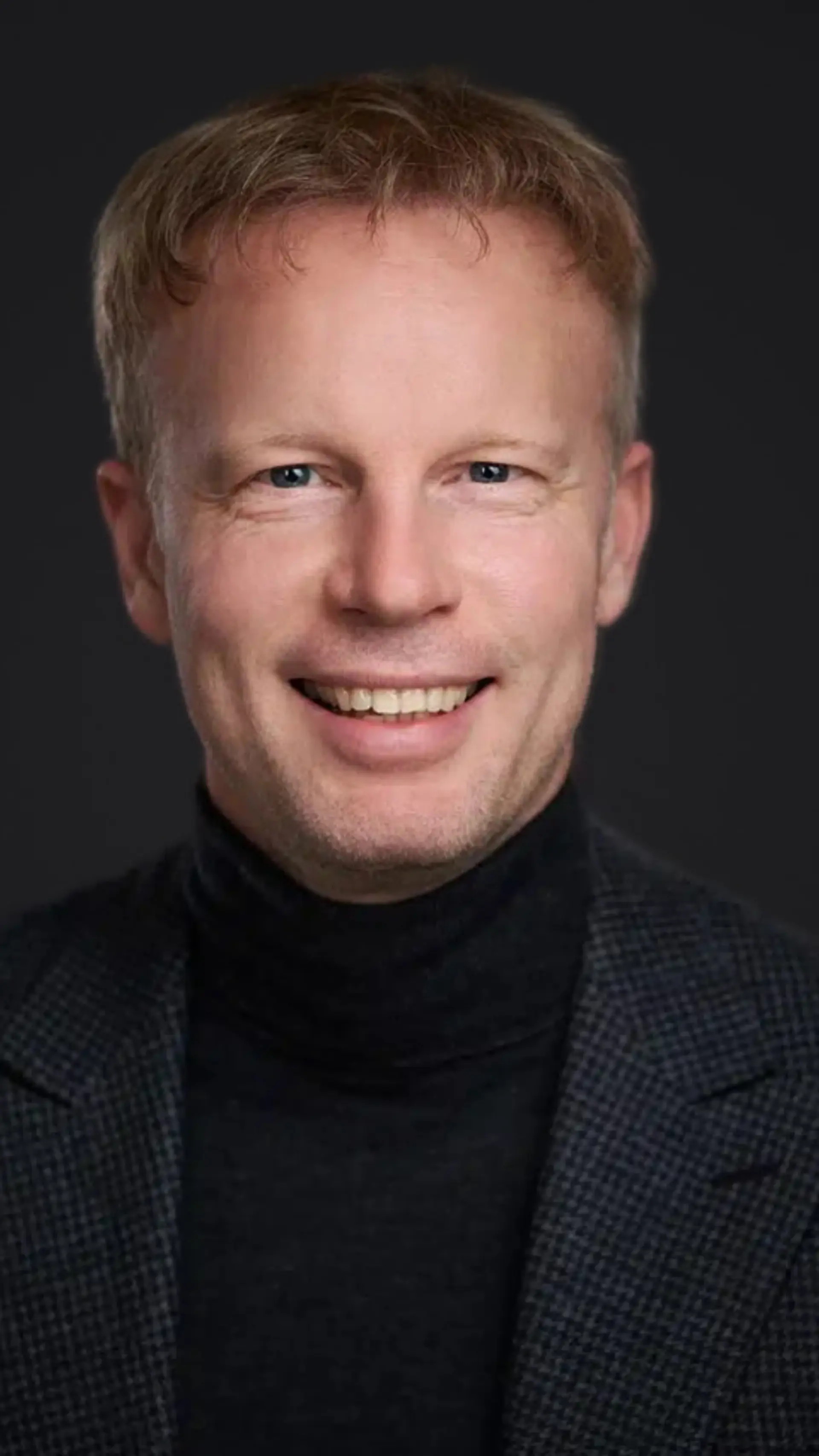Paul Smit - <p>Cabaretier, auteur, ervaren spreker. Lezingen met een unieke combinatie van humor en inhoud over effectieve organisatieverandering. Kickstart positieve verandering.</p>