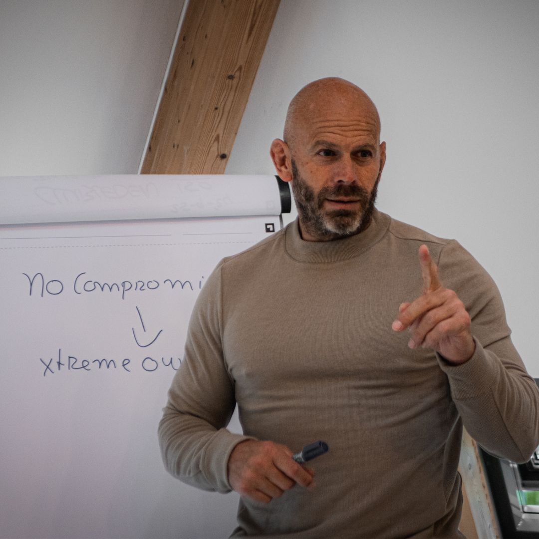 Erwin van Beek - <p>Trainer en spreker met expertise in topsport, Special Forces en high performance teams. Inspireert, motiveert en transformeert.</p>