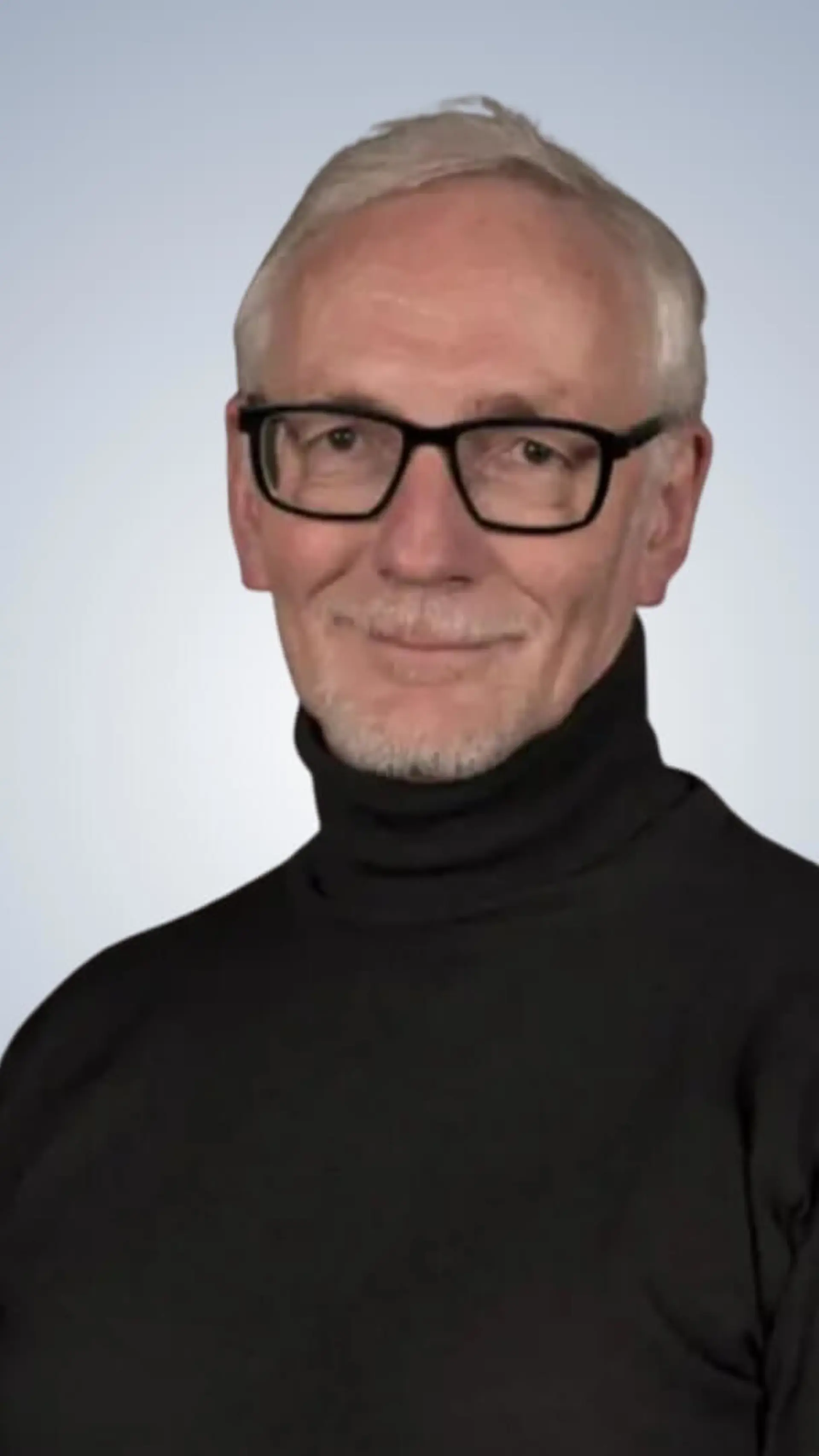 Fons Van Dyck - <p data-start="1249" data-end="1395">Ervaren marketeer, merkstrateeg en academisch expert die organisaties inspireert met inzichten over duurzame groei, relevantie en sterkere merken.</p>