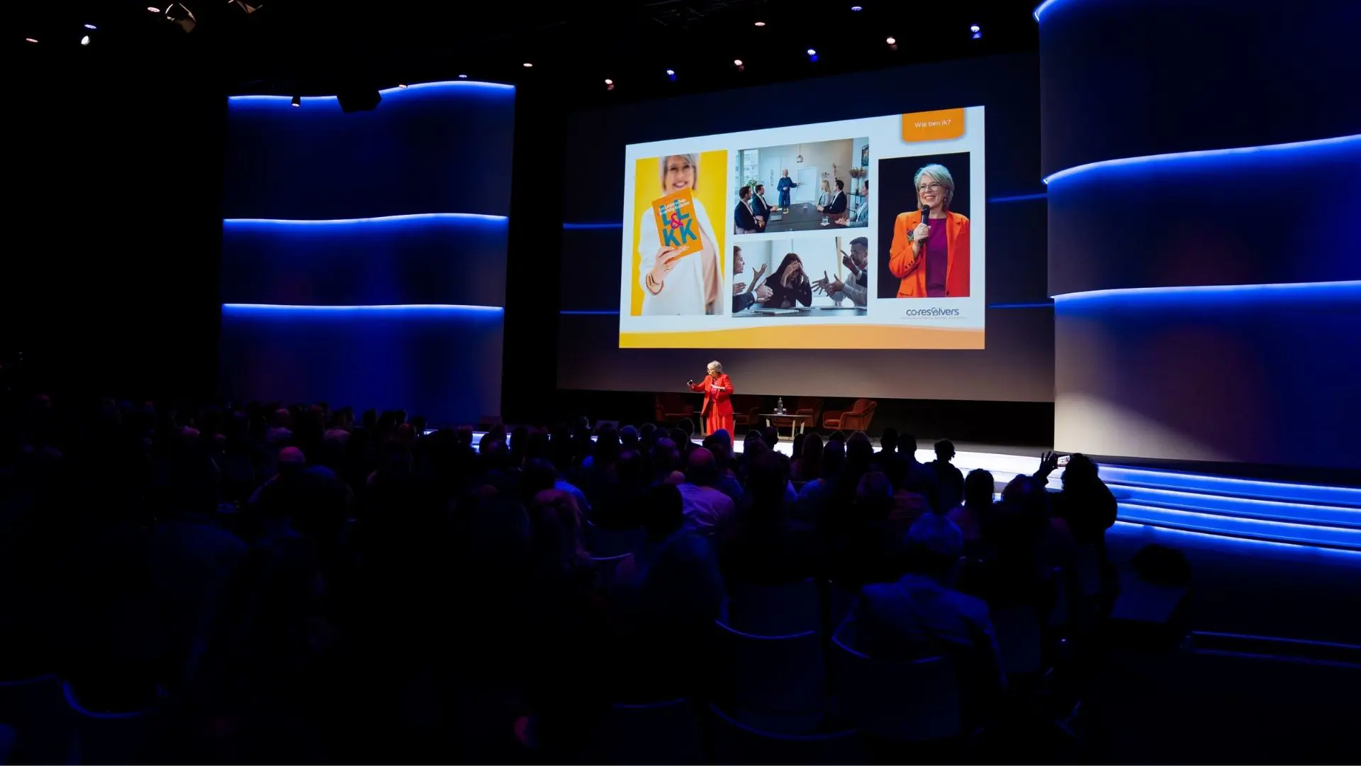 Stephanie van Rossum - <p>Spreker, trainer en auteur die leiders helpt minder hard te werken en meer impact te maken door anders te luisteren, leiden en kaderen.</p>