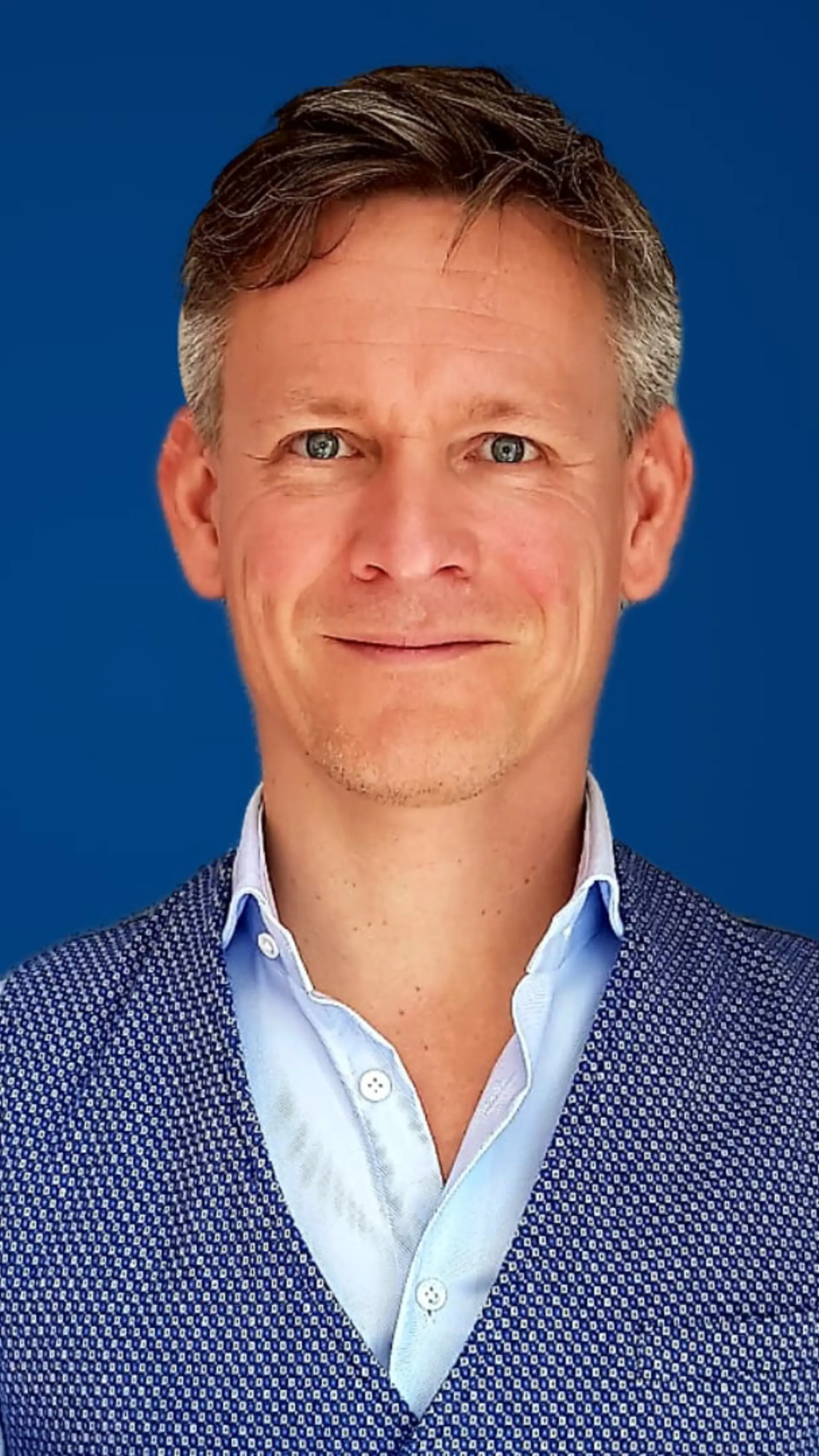 Arno Folkerts - <p>Ervaren verandermanagement-expert die je organisatie met humor, authenticiteit en diepgaande inzichten begeleidt naar duurzame groei en succes.</p>