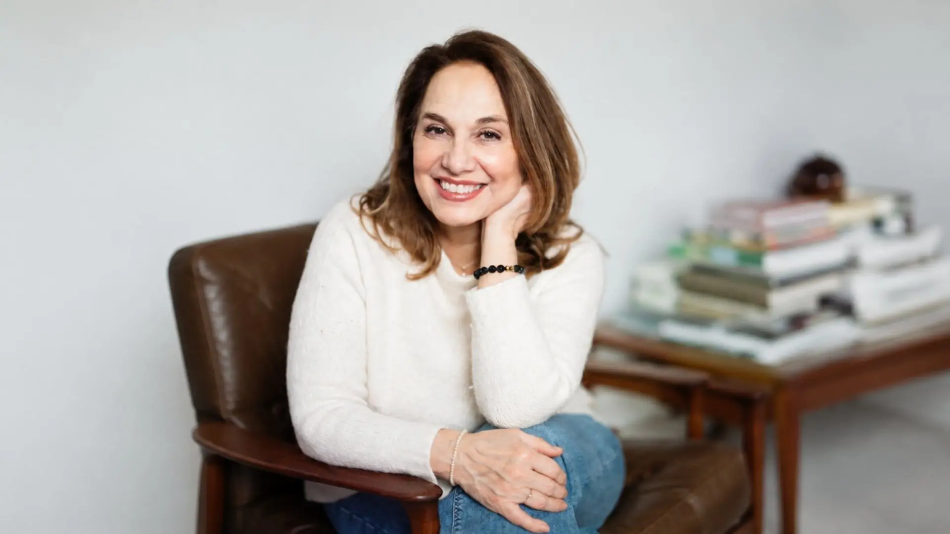 Margreet Spijker - <p data-start="2320" data-end="2477">Journalist, presentatietrainer en dagvoorzitter die gesprekken verdiept, deelnemers verbindt en complexe onderwerpen toegankelijk maakt met warmte en scherpte.</p>