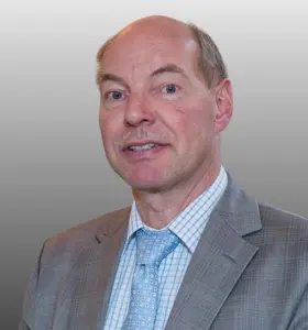 Wim Anker - Topadvocaat, docent en strafrechtexpert die juridische teams inspireert met praktijkvoorbeelden, scherpe analyses en waardevolle inzichten.